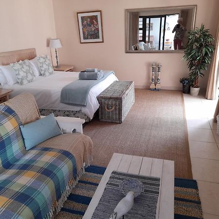Barnard Self Catering Apartments St Francis Bay Exteriör bild