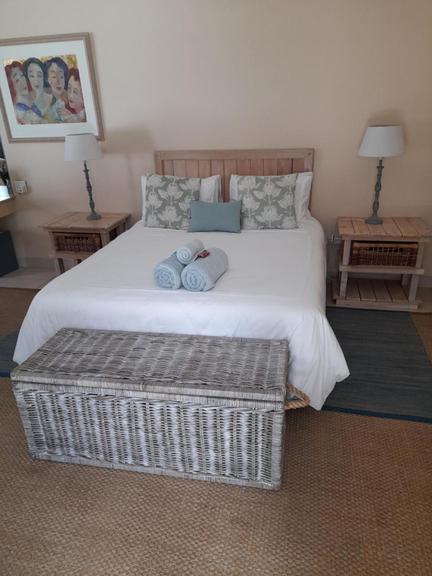 Barnard Self Catering Apartments St Francis Bay Exteriör bild