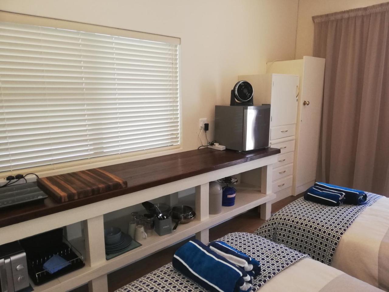 Barnard Self Catering Apartments St Francis Bay Exteriör bild